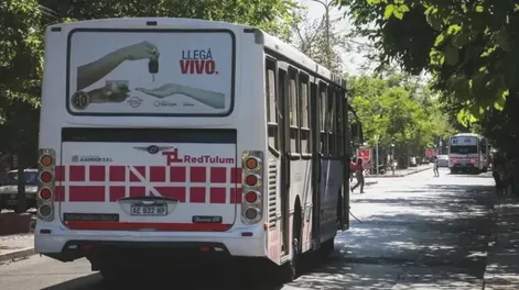 Servicio de colectivos en San Juan.
