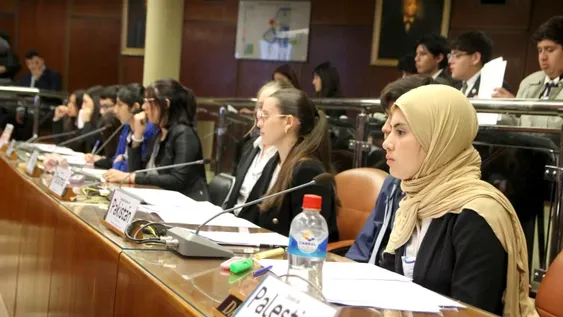 Modelo de la ONU: los alumnos se prepararon durante 2 meses para representar a las naciones