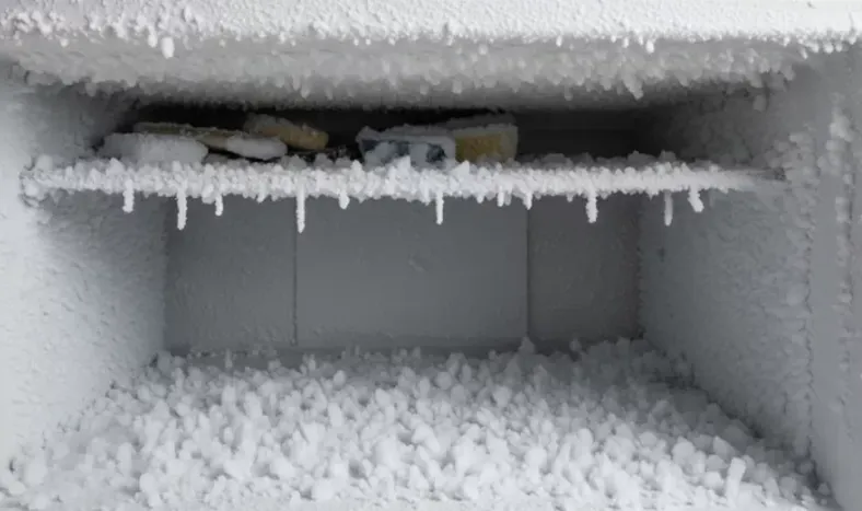 El método sencillo y práctico para descongelar el freezer más rápido que nunca.