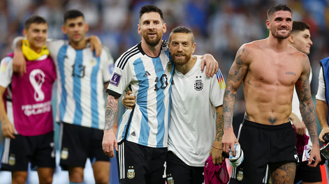 los campeones del mundo que estaran en la despedida de messi: ¿que pasara con el papu gomez?
