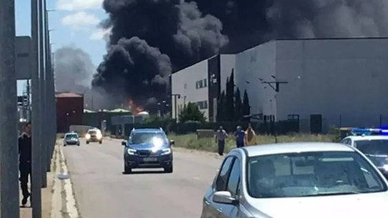 Dos muertos y 250 niños evacuados por una explosión en una planta de biodiesel