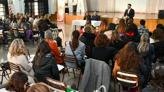 CAPACITADOS. Los gabinetistas se capacitaron con Salud sobre la prevención del suicidio en el ámbito educativo.