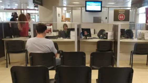 Una cautelar congeló la baja de contratados y avanzan con la revisión