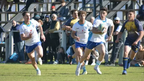 Universidad continúa imparable