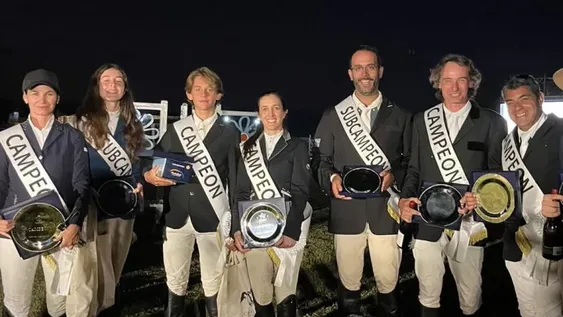 Destacada actuación de jinetes sanjuaninos en Mendoza