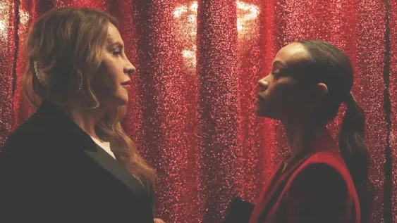 En busca de la identidad y la redención