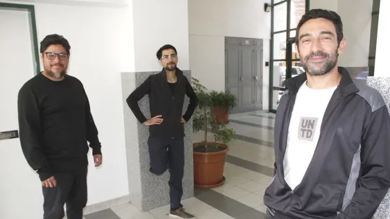 Un debut a pura mixtura