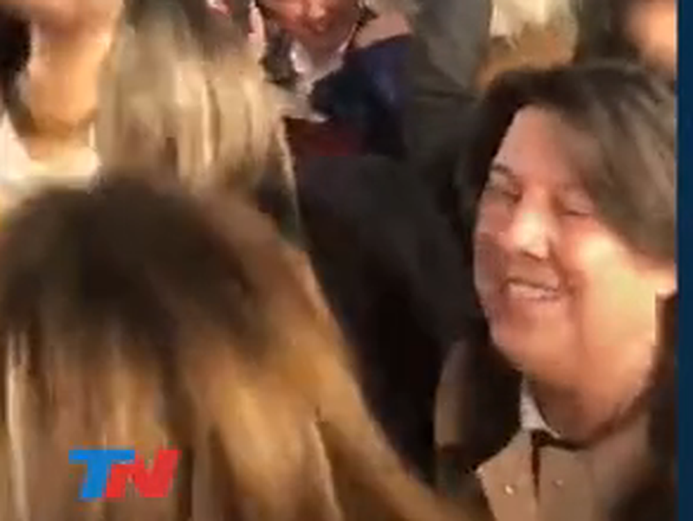 “Borombombón, borombombón, somos del Frente Renovador”: Caselles, en el pogo del massismo