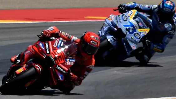CON CATEGORÍA  controló la carrera de ayer el ocho veces campeón y actual líder del campeonato mundial.