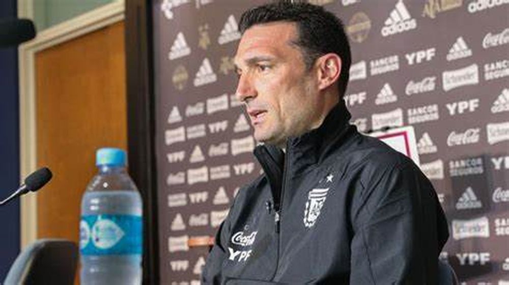 Scaloni anticipó cambios en la Selección para el clásico con Brasil