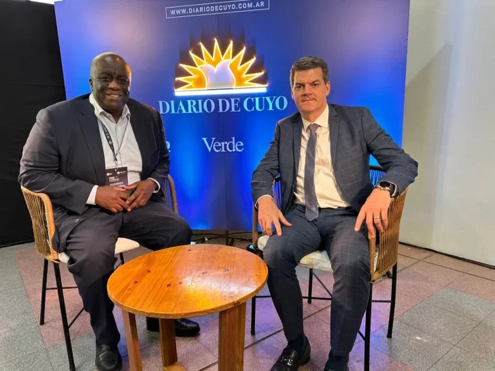 Dean Mc Pearson y Guillaume Légaré, de la Bolsa de Toronto