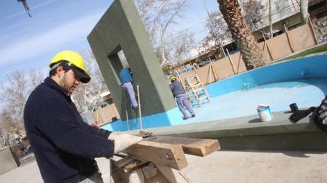 Plaza Hipólito Yrigoyen: con custodia todo el día