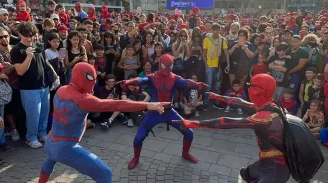 Más de 1.000 personas disfrazadas de Spiderman superaron un record Guinnes
