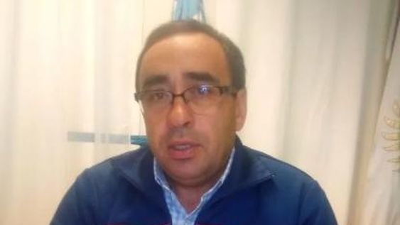 En el Gobierno acusan a Espejo de no controlar la interna, y él la esquiva