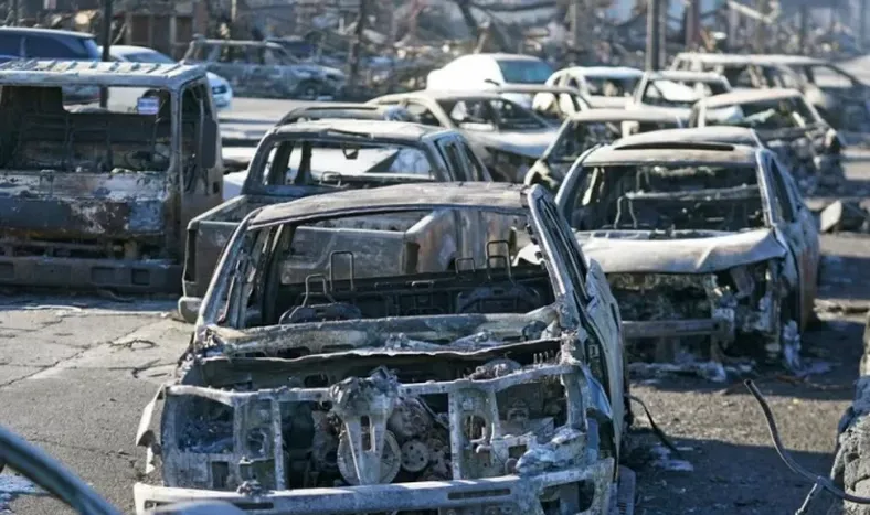 Ascienden a 89 los muertos por incendios en Hawai, una de las peores catástrofes de la isla