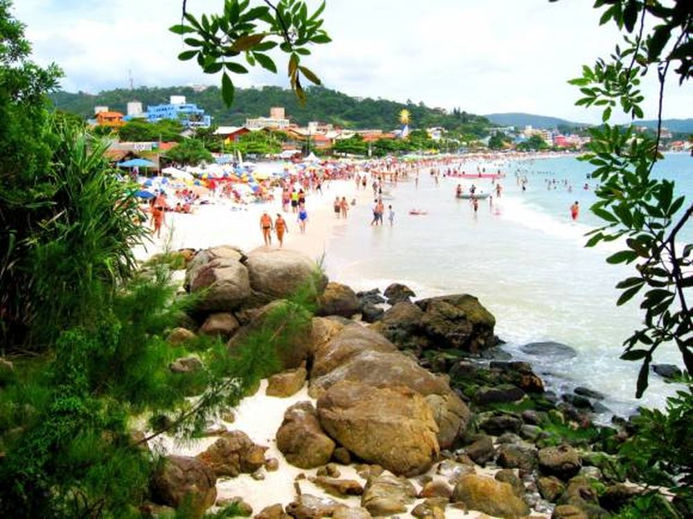 Brasil atrapa visitas