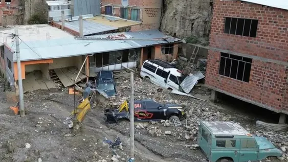 CAOS. Paisaje de Bajo Lojeta, en La Paz, después de un aluvión de agua y lodo.