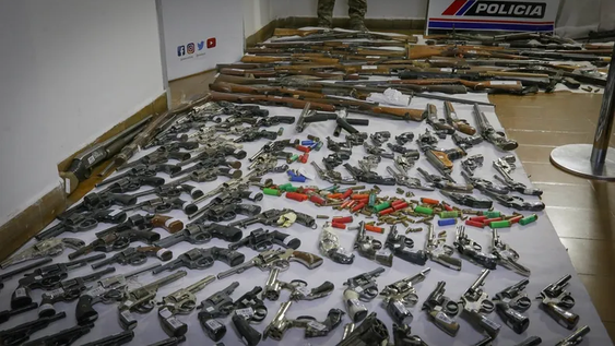en lo que va del ano se decomisaron 82 armas en san juan: los detalles detras de los numeros