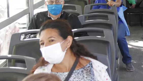 Muertes en noviembre: la letalidad actual es de 1,9%, cuando al inicio del brote llegó al 6%