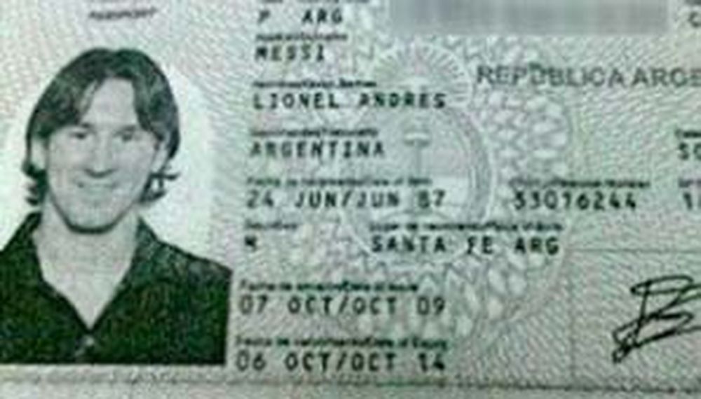 A Messi le “robaron” la foto del pasaporte en Qatar
