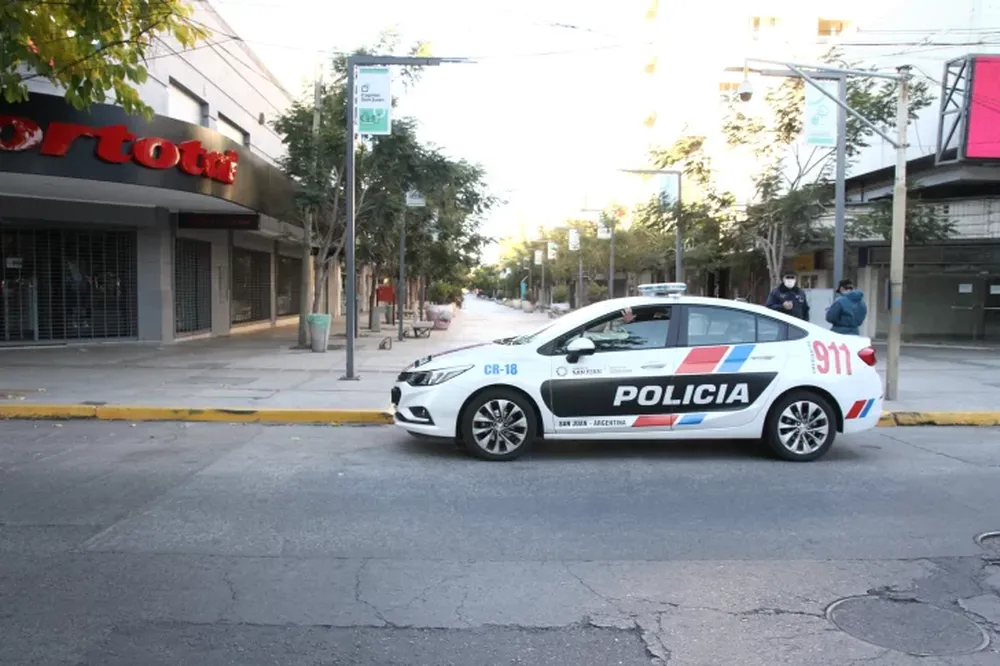 Cómo es el plan de cierres intermitentes que tiene en mente el Gobierno