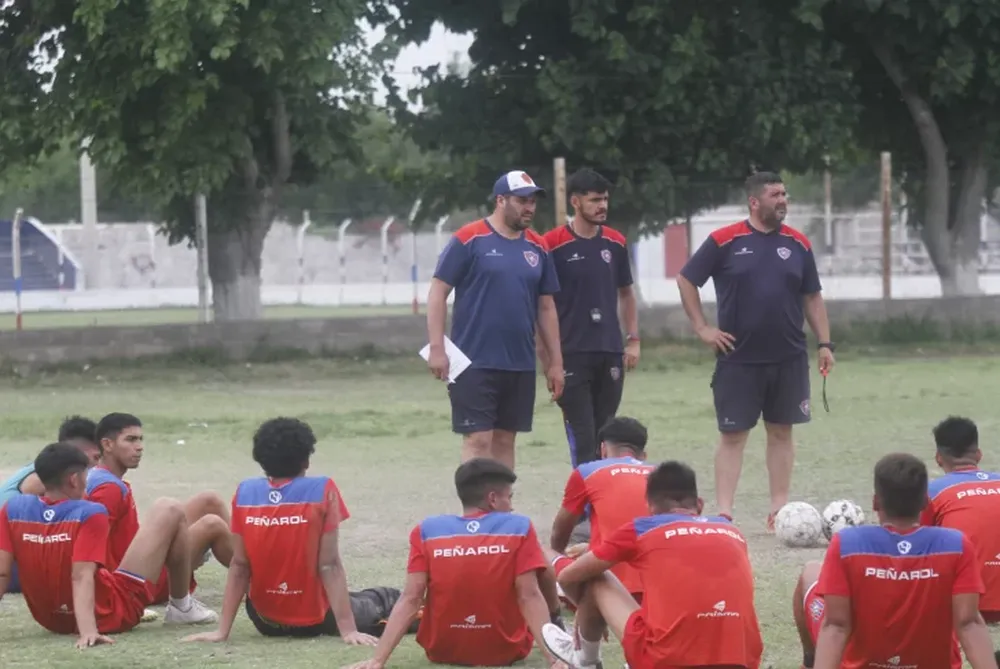 Peñarol se mete en el mundo Regional