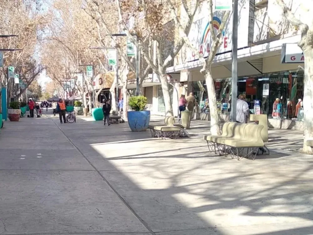 Semana Santa: cómo funcionará el comercio los próximos jueves y viernes