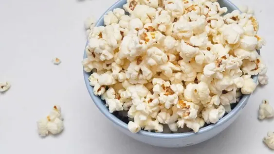 Cómo hacer pochoclos sin aceite y con agua