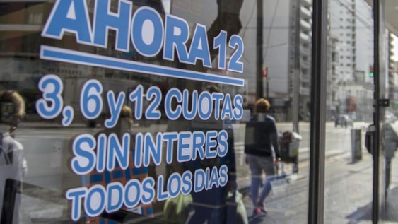 Ahora 12: qué tasa se paga con la baja de 9 puntos en el costo del financiamiento