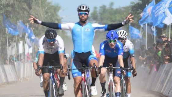 El uruguayo Anchieri es el primer líder