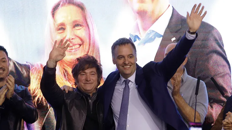 Los datos del derrumbe de la imagen de Javier Milei, el malestar económico y el deterioro de Adorni