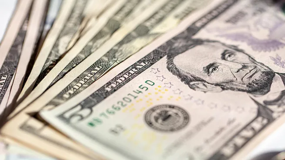 el dolar blue ya acumulo diez ruedas consecutivas por encima de los $1.500