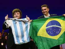 Javier Milei y Flavio Bolsonaro. Javier Milei y Flavio Bolsonaro.