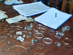 Recuperaron los relojes y joyas robadas en el golpe millonario a una joyería céntrica: dos jóvenes de 16 años serían los autores