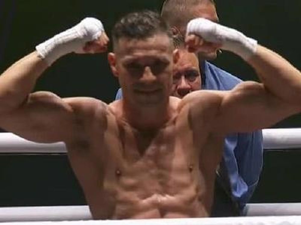 Maravilla Martínez le ganó por nocaut a Jhon Teherán