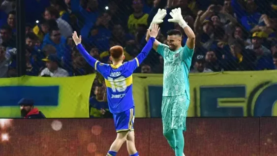 Boca sufrió ante Nacional pero fue efectivo en los penales y pasó a cuartos