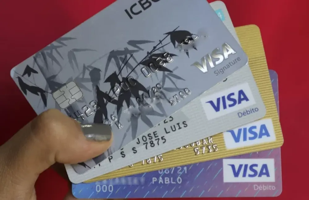 El impuesto a los consumos y compras en el exterior será del 30 por ciento