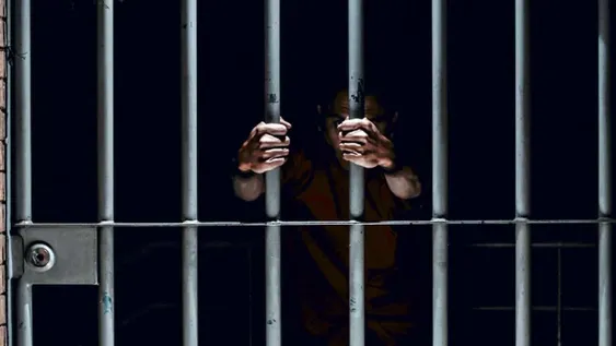 Irá a la cárcel tres años y cuatro meses por intentar robar un celular con un arma blanca