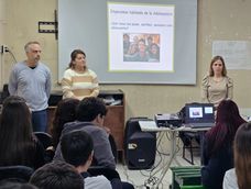 La Corte de Justicia sigue visitando escuelas para dictar el taller contra la violencia. La Corte de Justicia sigue visitando escuelas para dictar el taller contra la violencia.