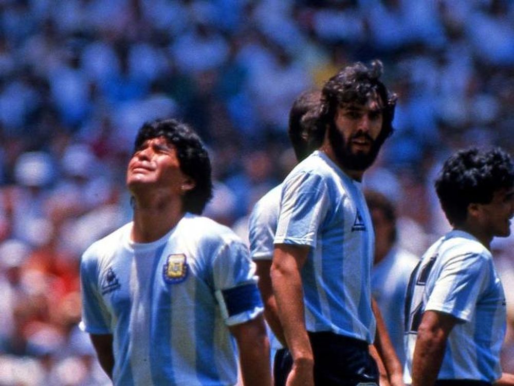 La camiseta que usó Maradona en la final de México ’86 vuelve a manos argentinas