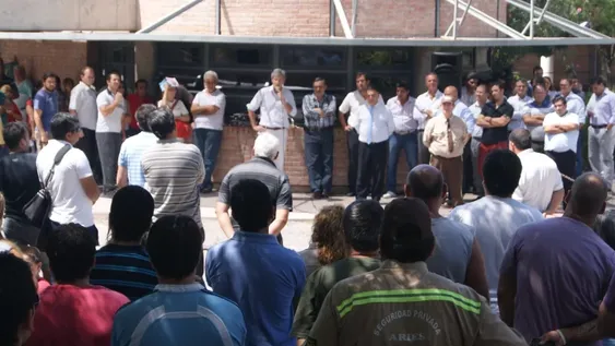 Pelea de una automotriz que debe indemnizar a un obrero de otra firma