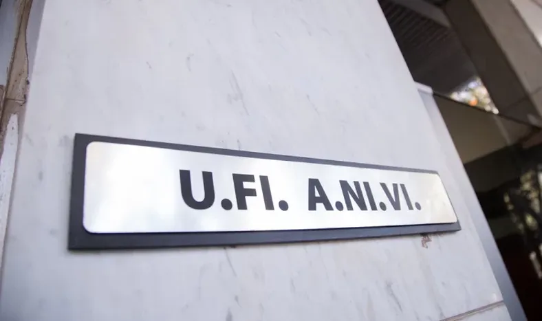 UFI ANIVI.