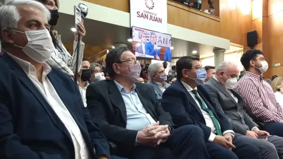 Uñac a sus exministros: “Trabajé con ustedes con tranquilidad y ustedes, con honestidad”