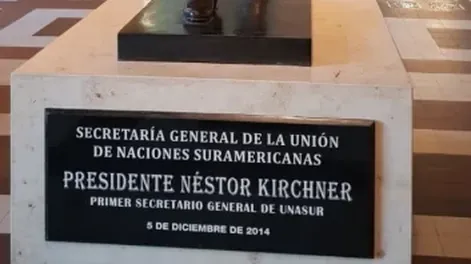 Cristina Kirchner sacó la estatua de Néstor que estaba en el CCK