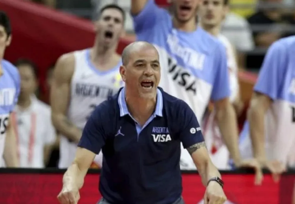 Hernández cerró su ciclo al frente del equipo nacional