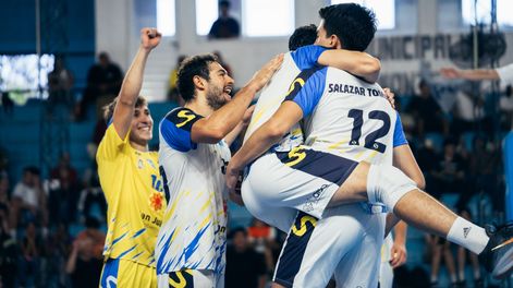 UPCN San Juan Vóley dio el primer golpe en los cuartos de final de la Liga de Vóleibol Argentina. &nbsp;