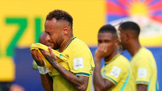 Neymar convirtió de penal en el minuto 99, su noveno gol en Copas del Mundo, pero el descuento no alcanzó para revertir la derrota ante Noruega