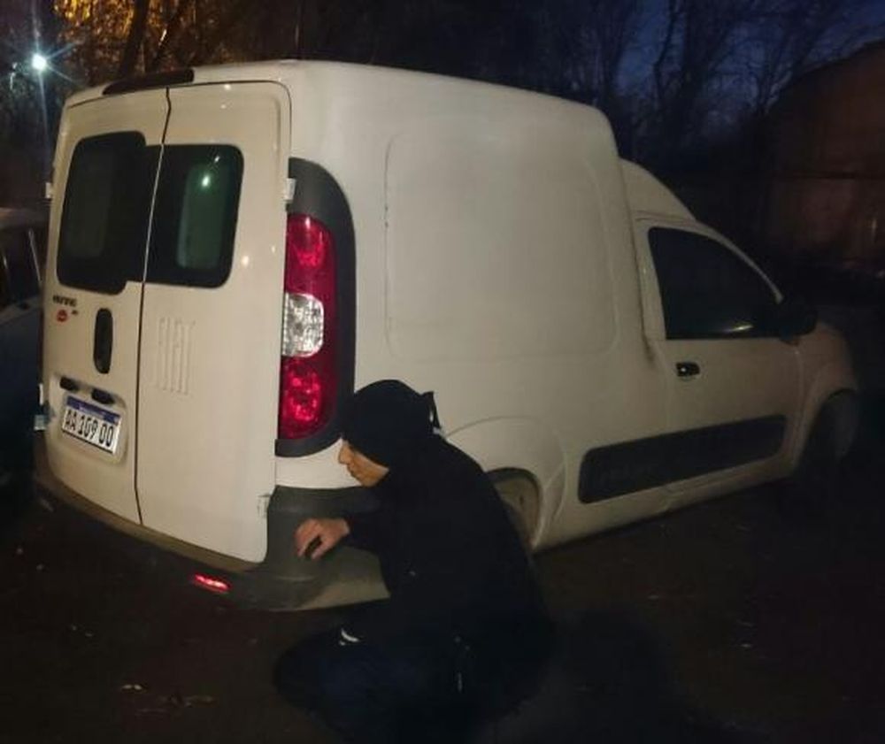 El vehículo robado fue abandonado