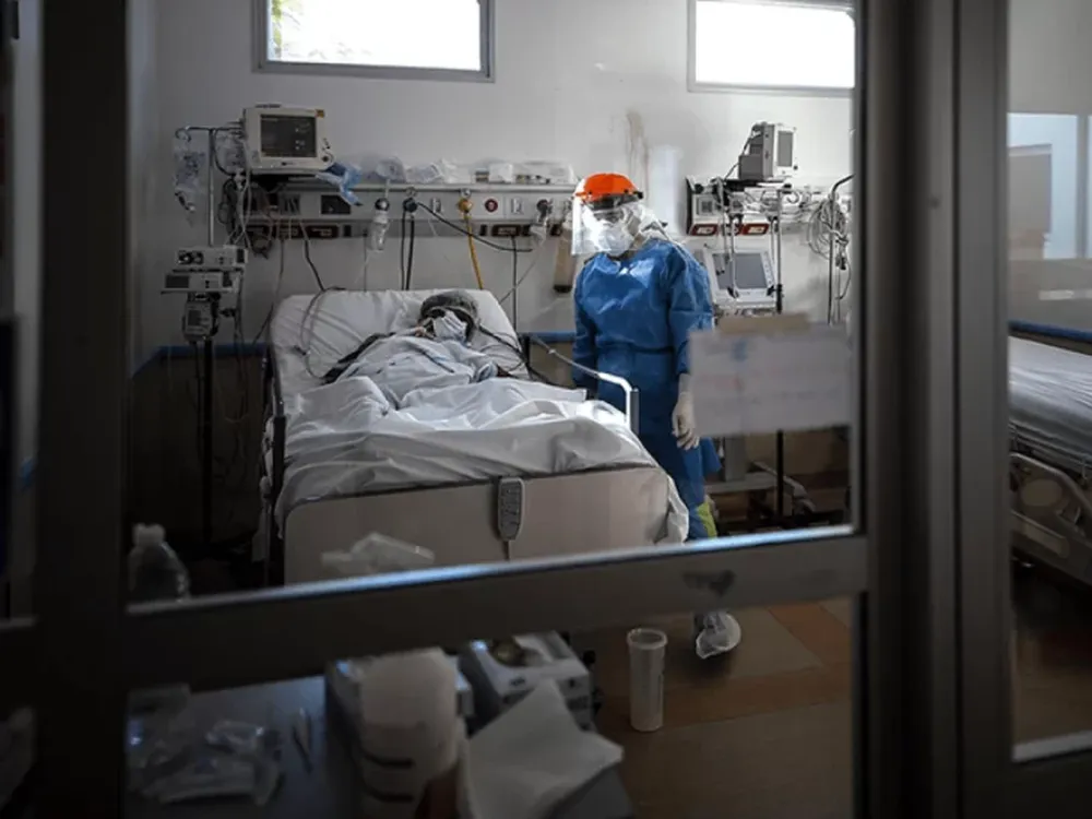 Presentan un proyecto para permitir despedirse de pacientes críticos con Covid-19