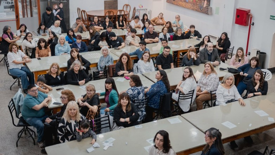 Las bibliotecas populares recibieron obras de arte y material didáctico.&nbsp;